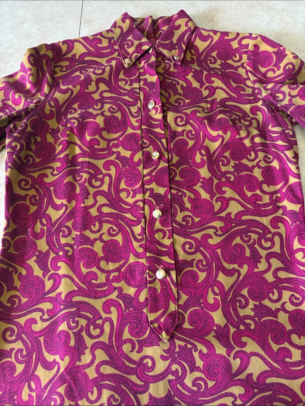 1960's Style Hand Made Maroon & Gold Abstract Swirl Shirt Dress - Picture 5 of 13